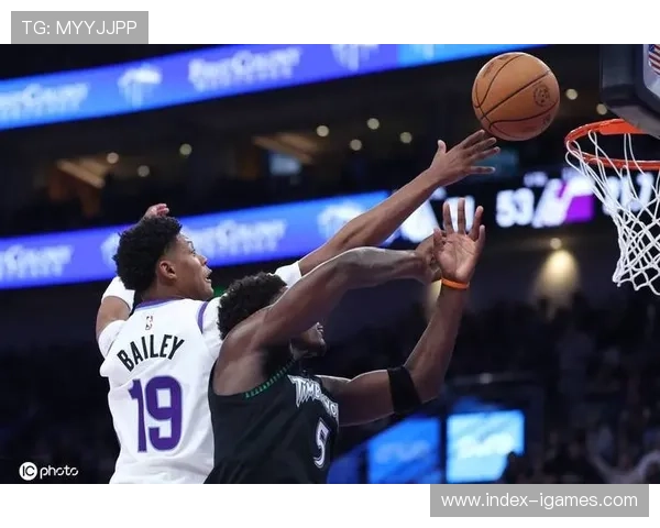 兰德尔21分8助攻，森林狼整体发挥难救主